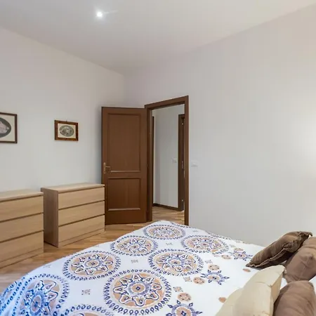 By Short Holidays 2 Apartament *