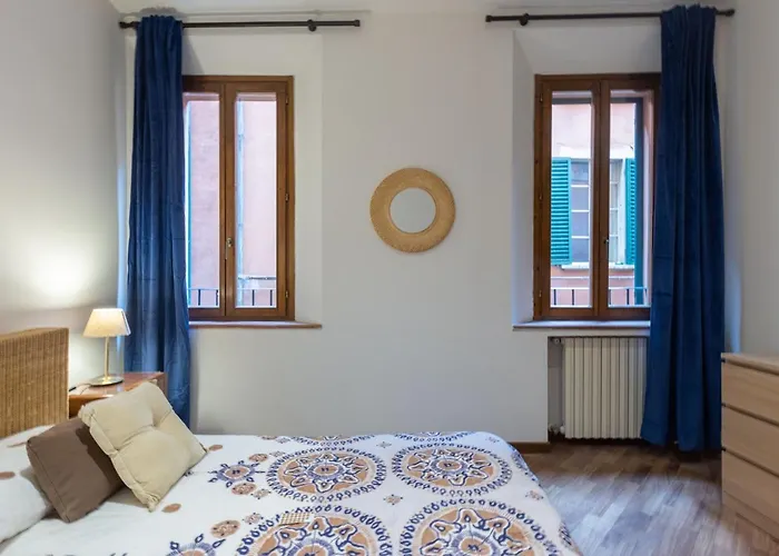 By Short Holidays 2 * Bolonia