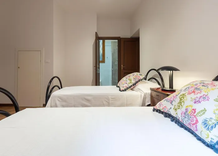 By Short Holidays 2 Apartament Bolonia